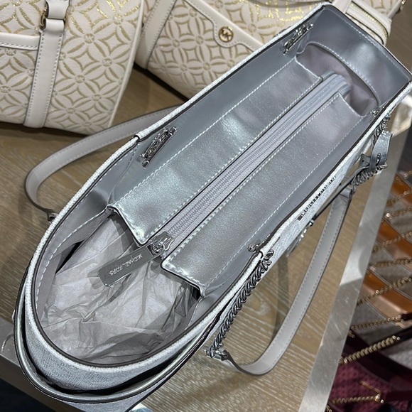 MICHAEL KORS 
Jet Set Travel Large Signature Chain Shoulder Tote Bag
Silver 
NWT - Picture 10 of 16